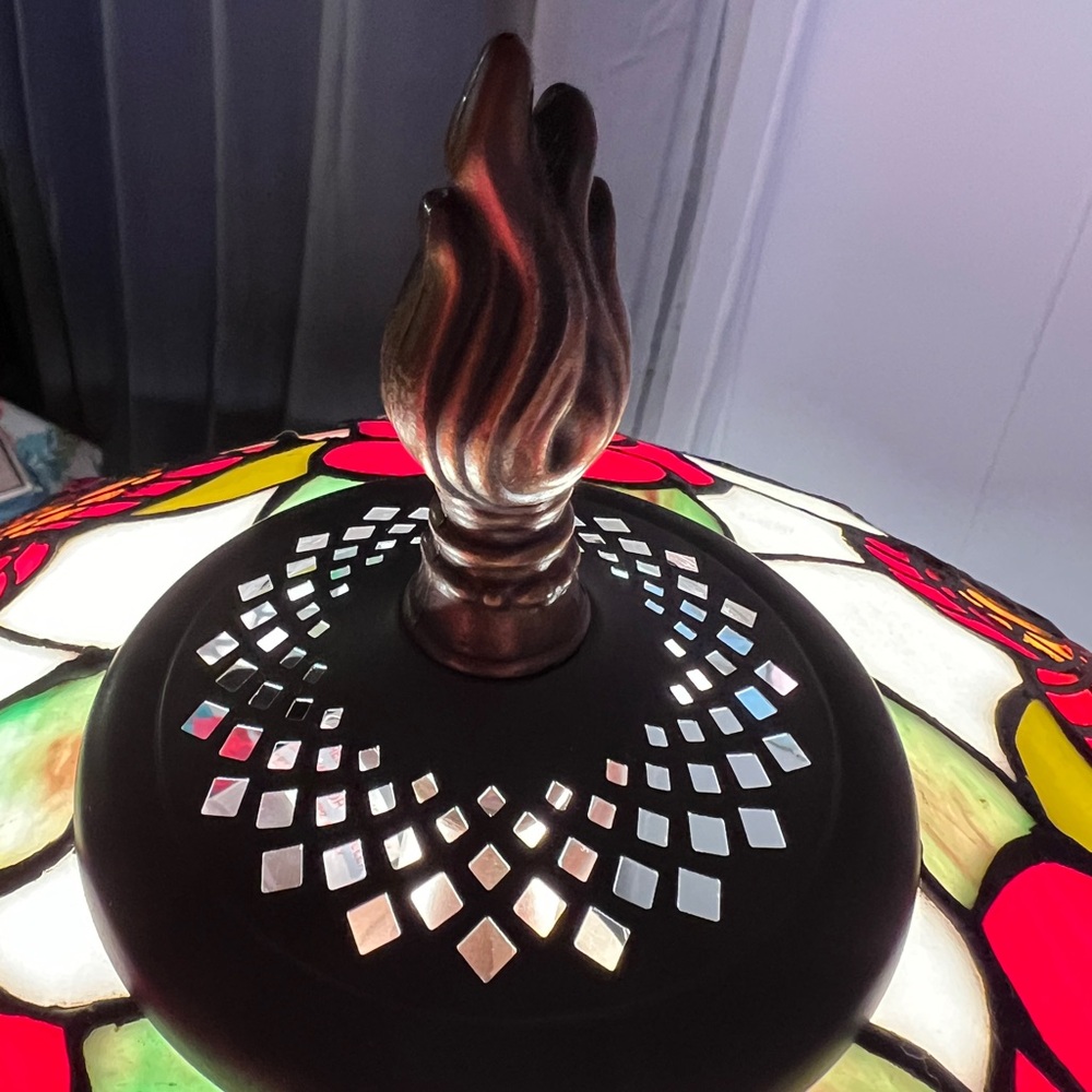 Dale Tiffany Stained Glass Butterfly and Floral Table Lamp - Picture 11 of 11